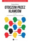 Otoczeni przez klamcow